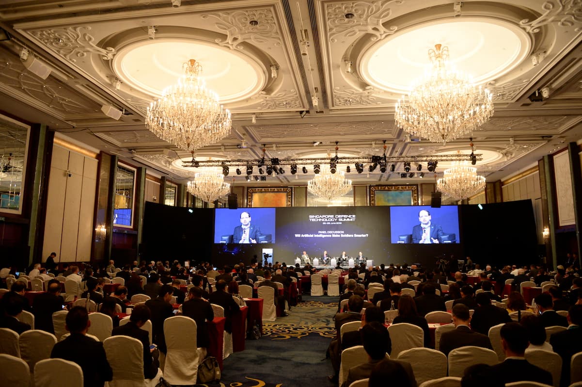 Panel Discussion   Will Artificial Intelligence Make Soldiers Smarter 1.jpg