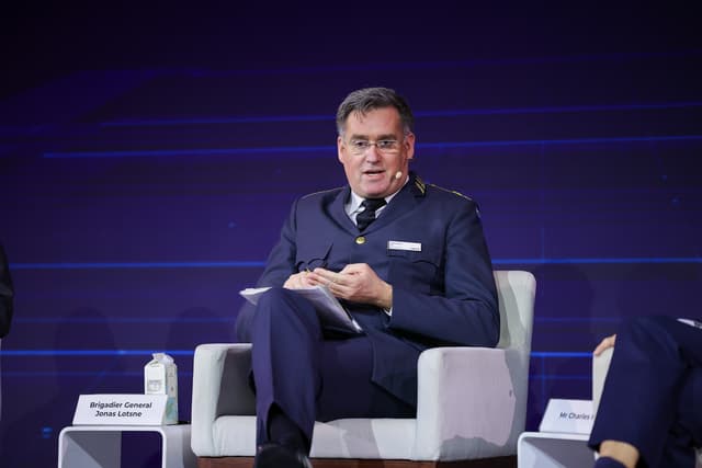 Sdts25 Plenary 4 Disruption by Digital Emerging Technologies Bridging Today Tomorrow 05.jpg