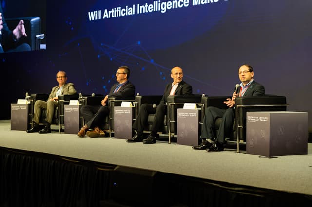 Panel Discussion   Will Artificial Intelligence Make Soldiers Smarter 2.jpg