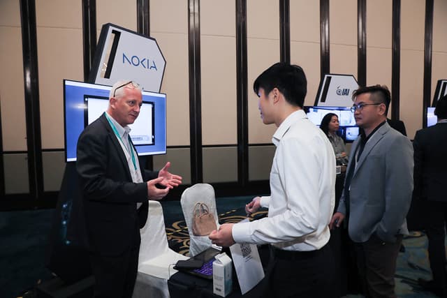 Sdt S23 Networking9.jpg